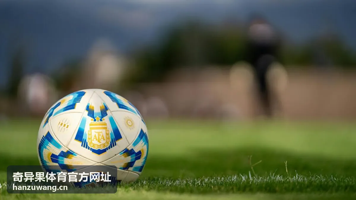 世界杯小组赛最后一场：出线悬念与轮换博弈的终极舞台